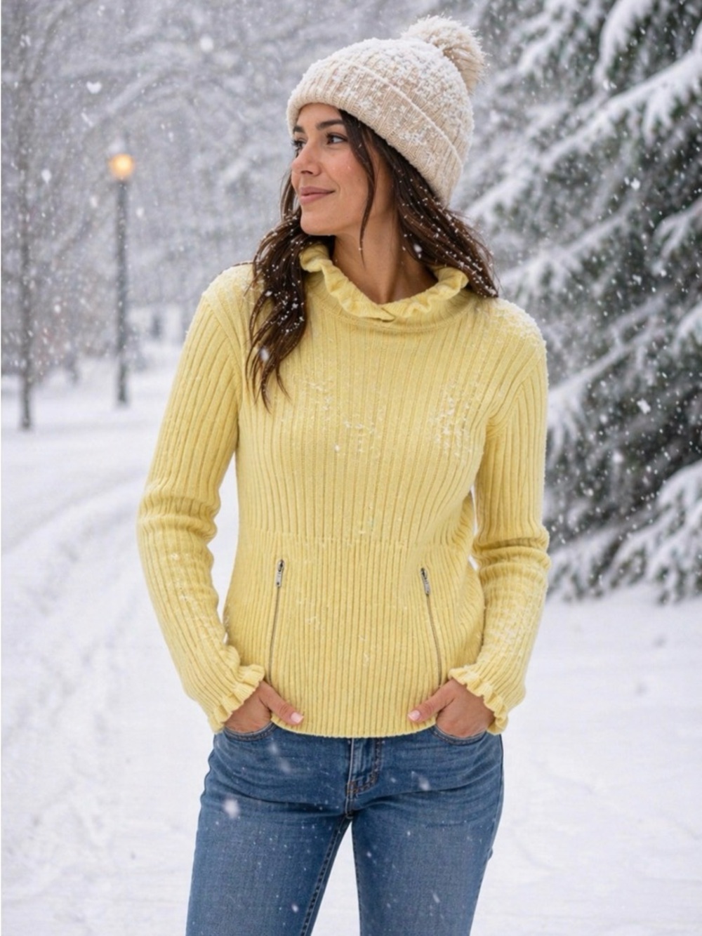 Nils yellow hooded sweater, zip pouch front, women’s size Large. EUC
